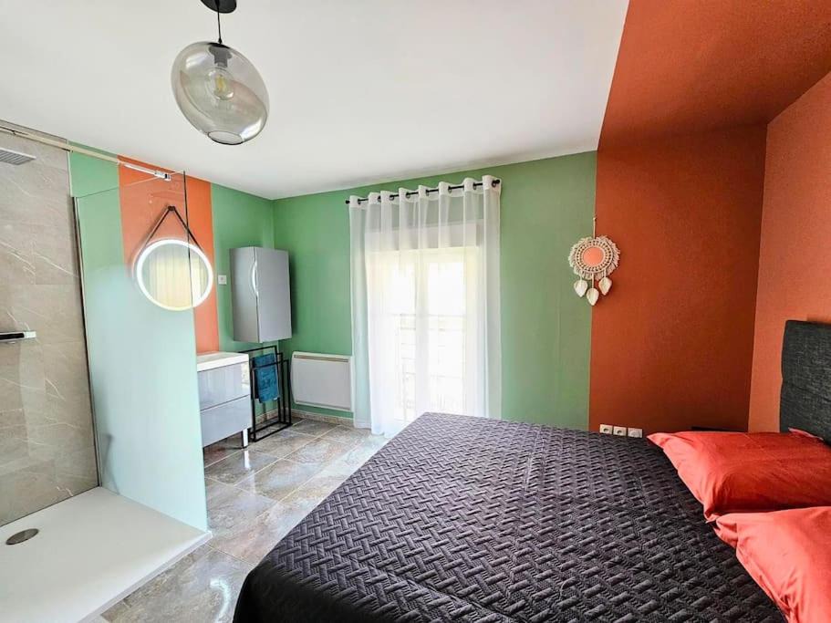 Photo of Others in Custines