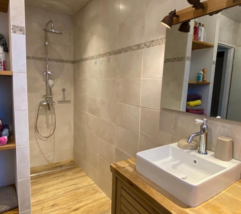 Photo of Others in Quinson