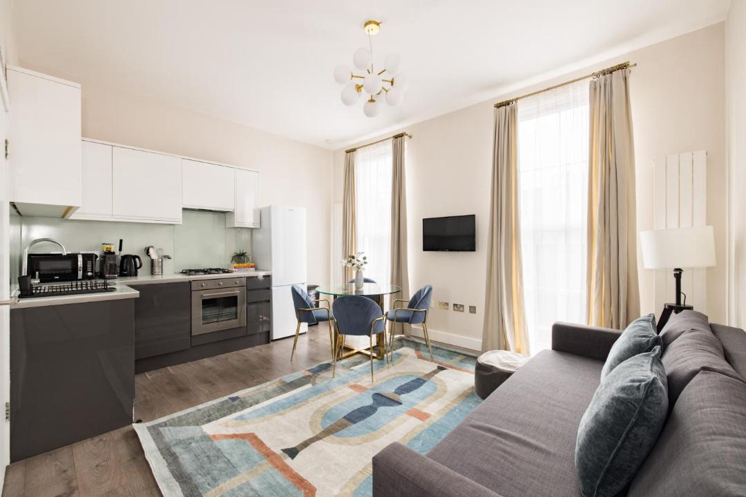 Photo of Others in Euston