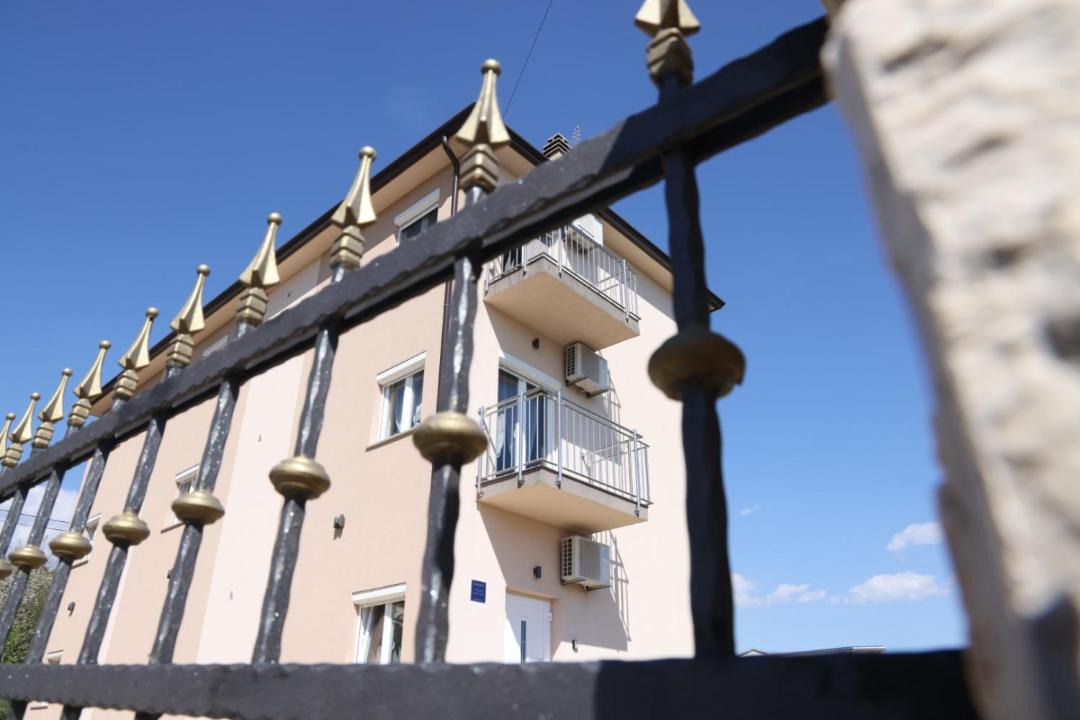 Photo of Buildings in Viskovo