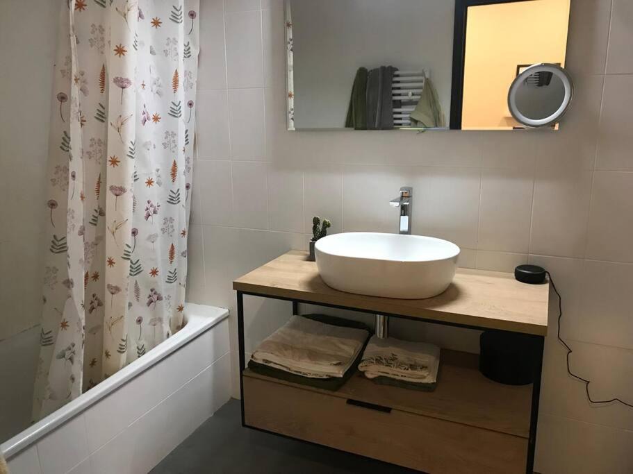 Photo of Bathroom in Castellvell