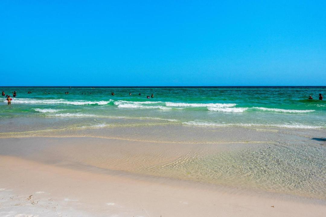 Photo of Others in Destin