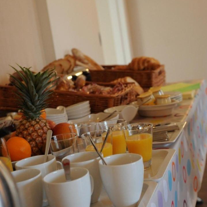 Photo of Others in Bruz