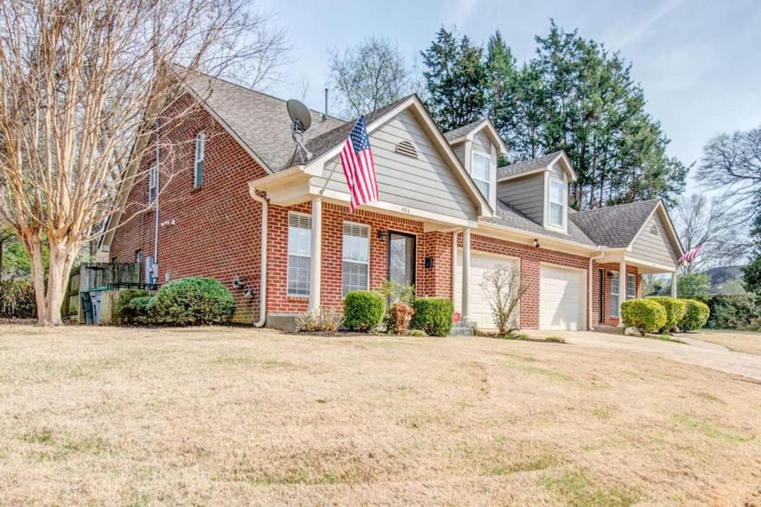 Photo of Others in University District