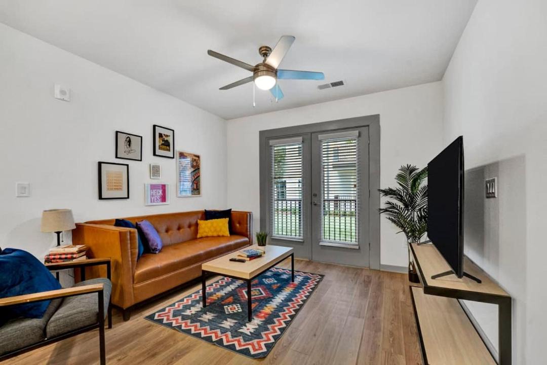 Photo of Livingroom in Clemson