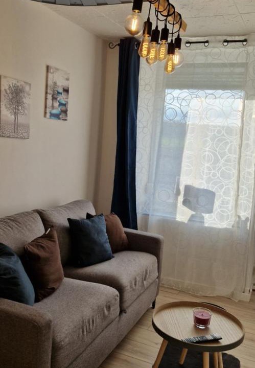 Photo of Livingroom in Orville