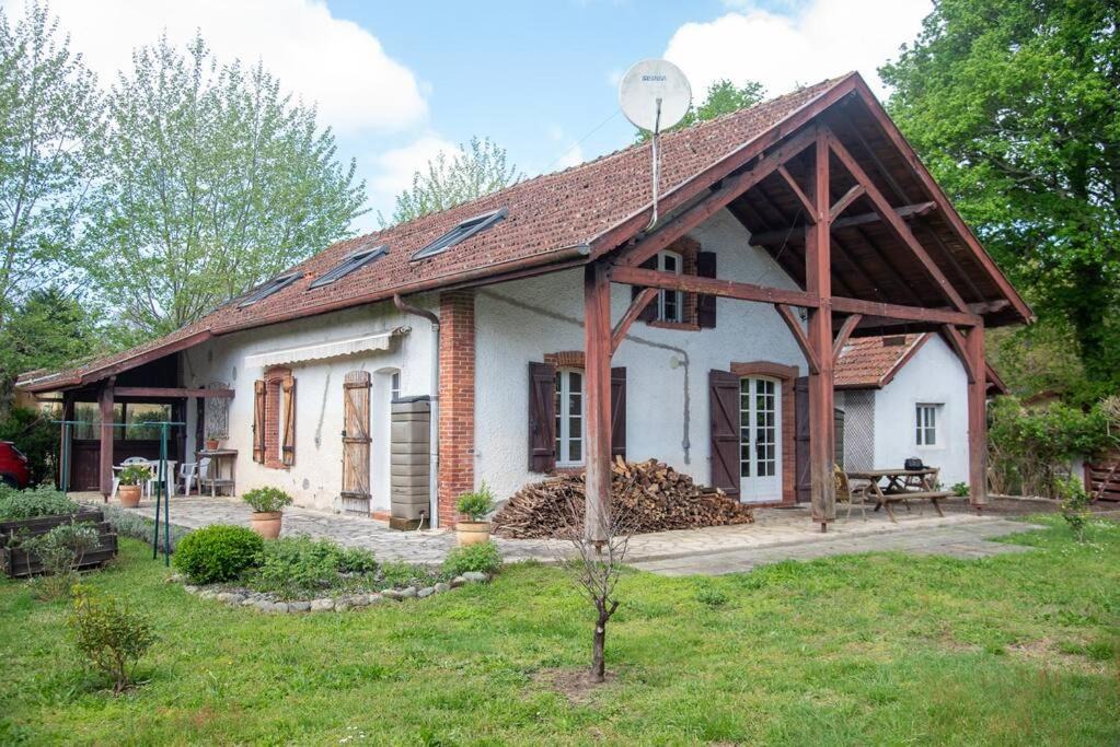 Photo of Buildings in Saint-Vincent-de-Tyrosse