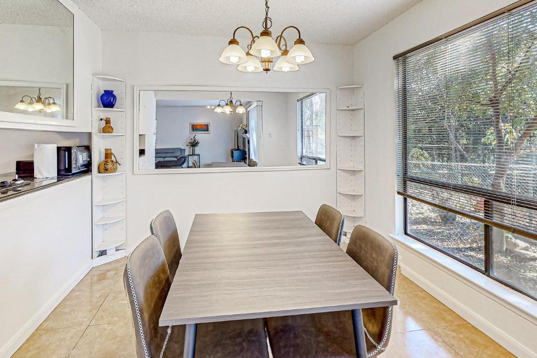 Photo of Livingroom in Northwest Hills
