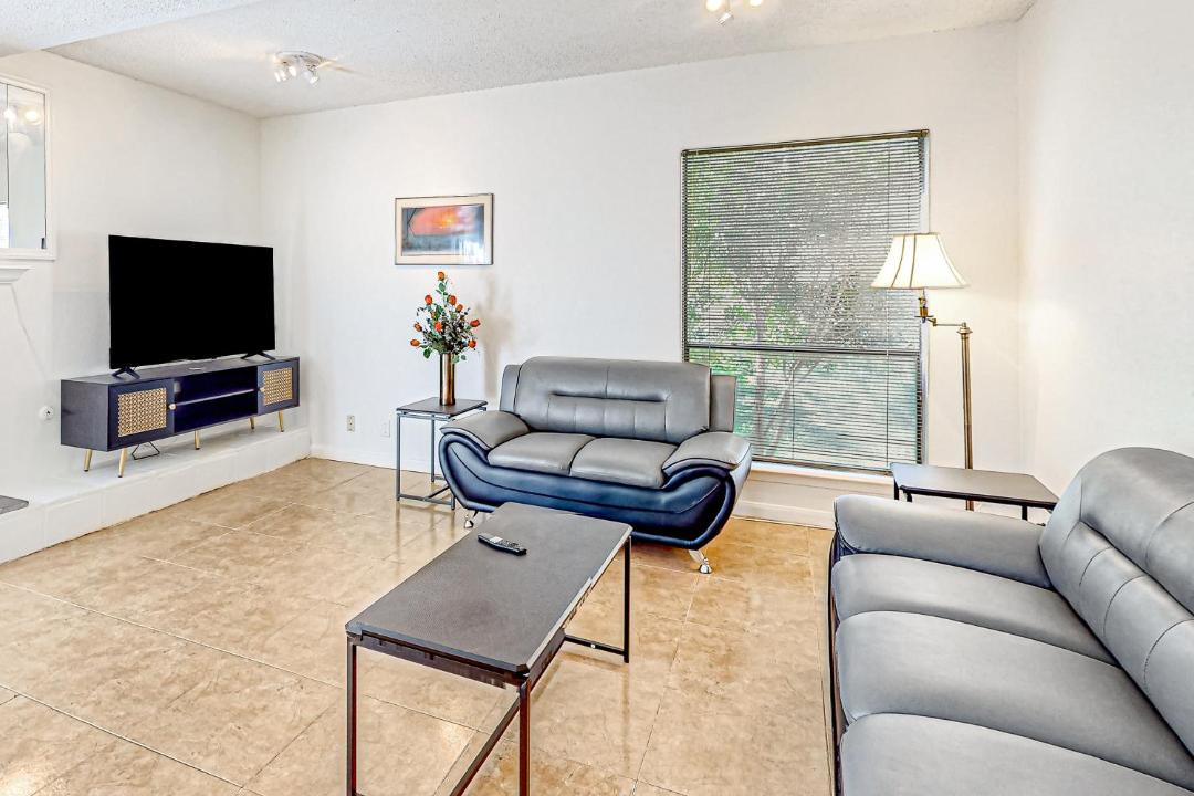 Photo of Livingroom in Northwest Hills