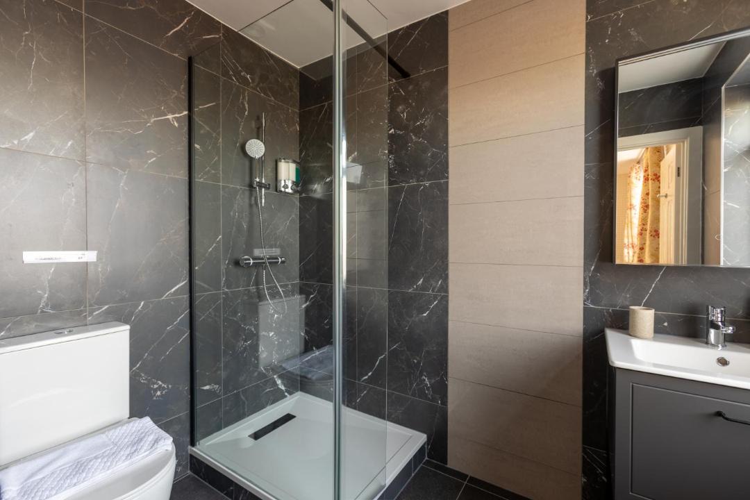 Photo of Others in Ravensbury