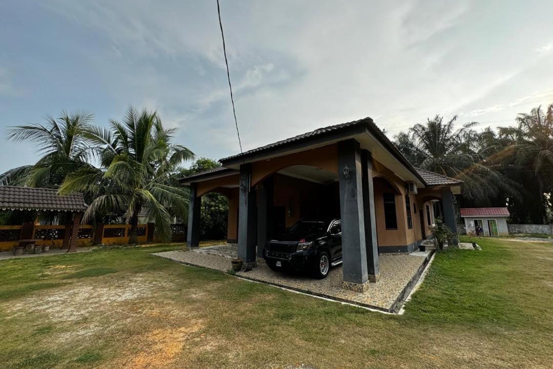 Photo of Buildings in Kampung Changkat Sedonan