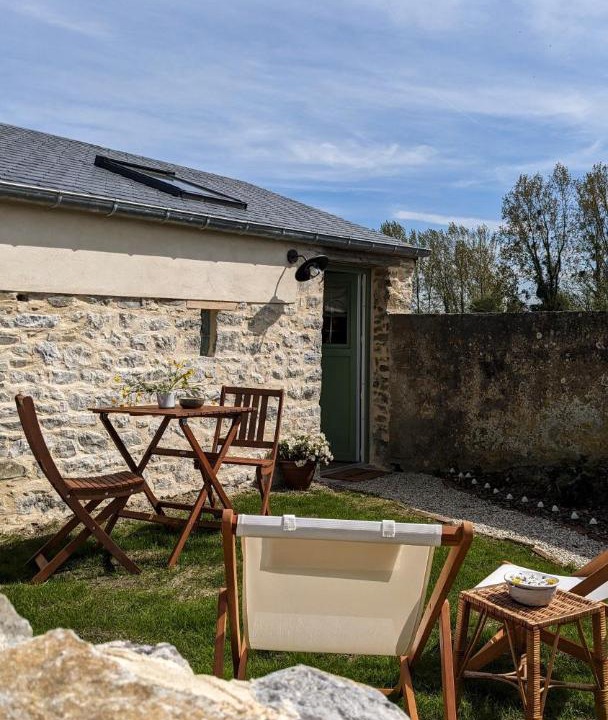 Photo of Others in Annoville