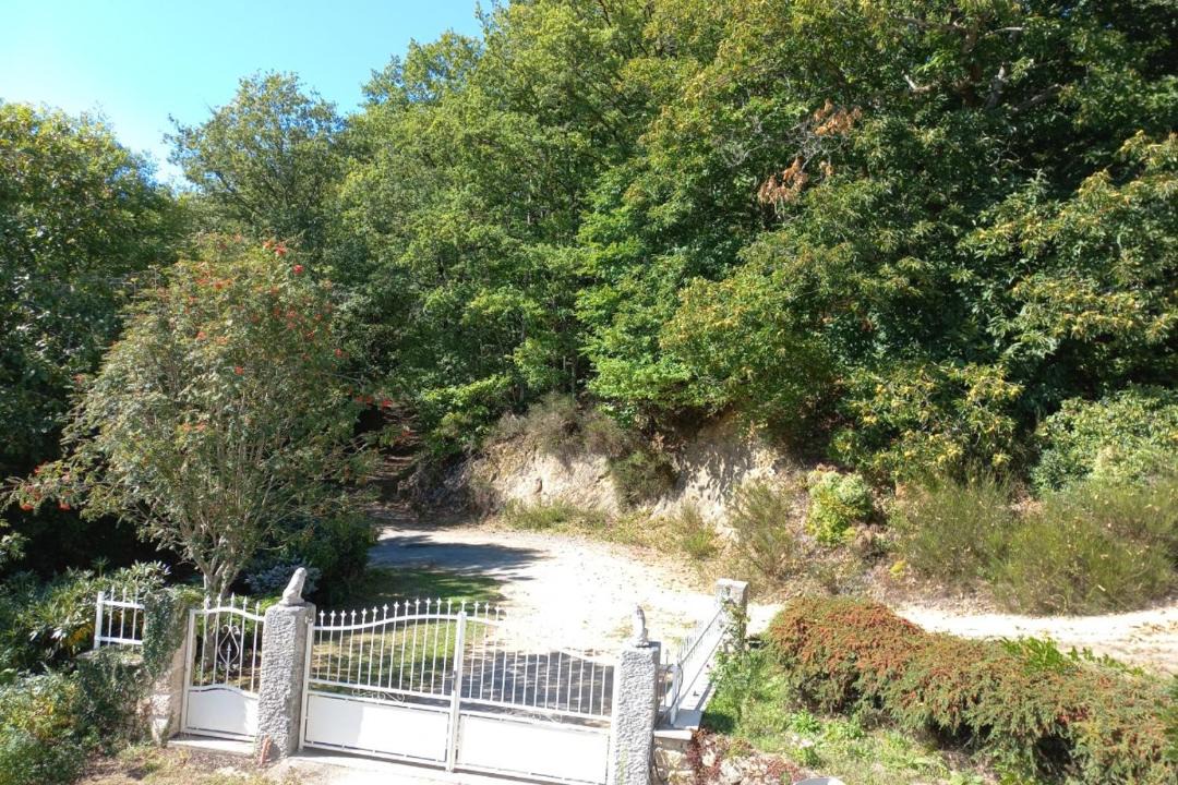 Photo of Others in Saint-Sulpice-le-Gueretois