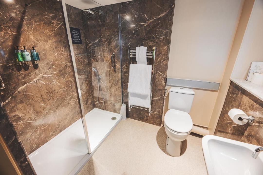 Photo of Bathroom in Eye
