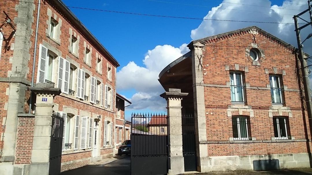 Photo of Others in Vertus