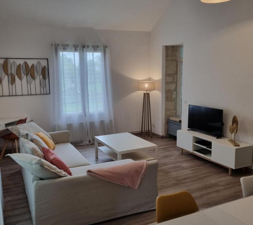 Photo of Others in Orrouy