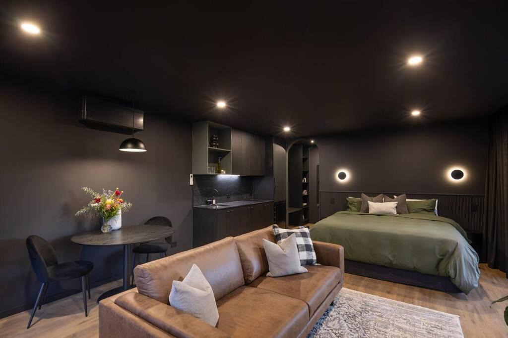 Photo of Others in McLaren Flat