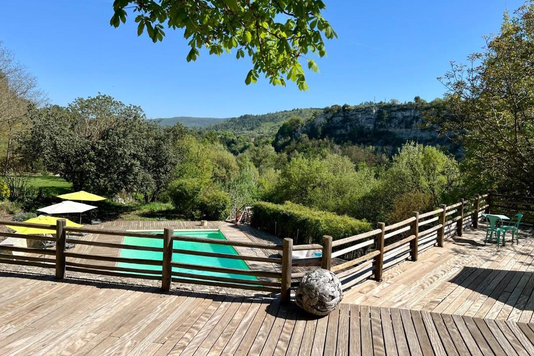 Photo of Others in Cereste