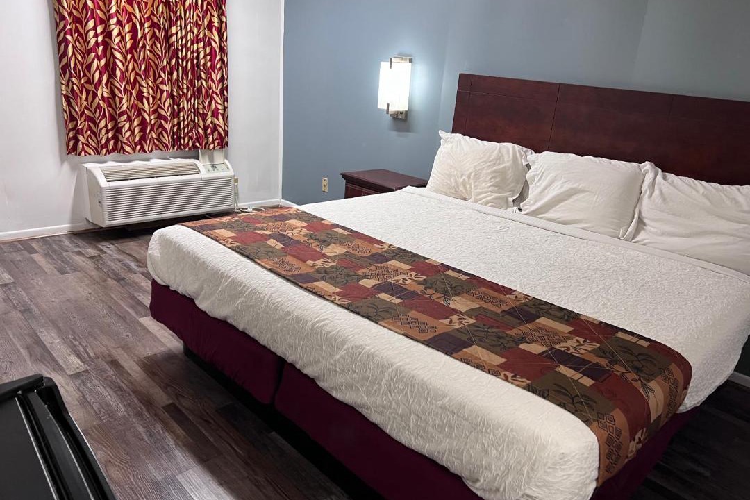 Photo of Bedroom in Calhoun