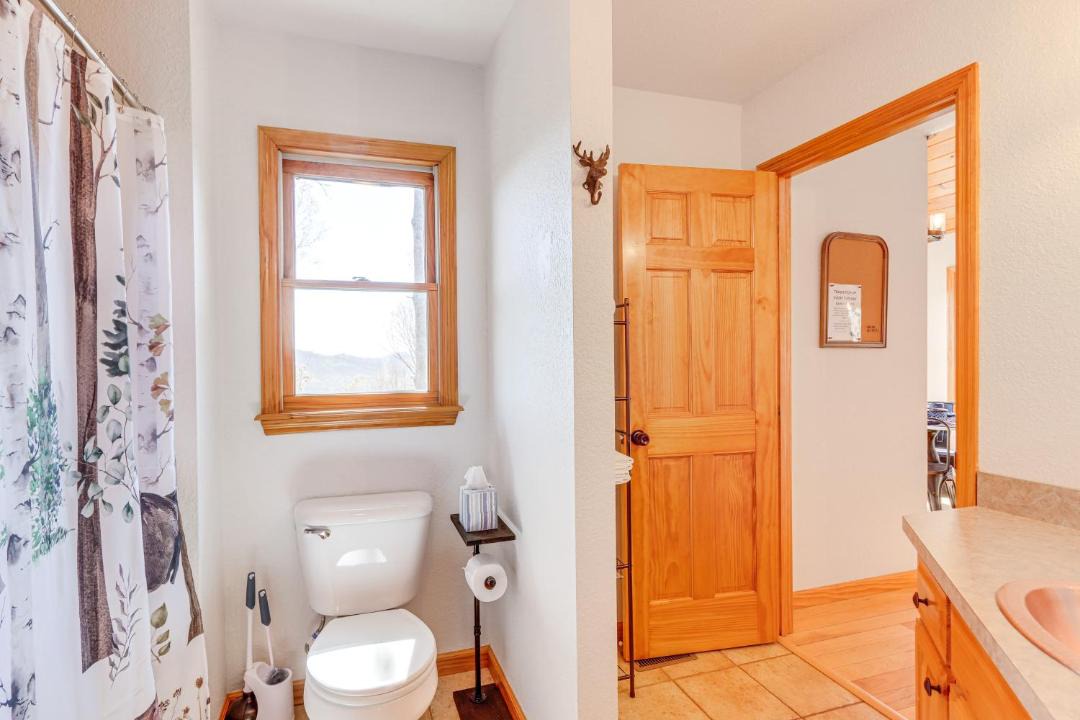 Photo of Bathroom in Unaka