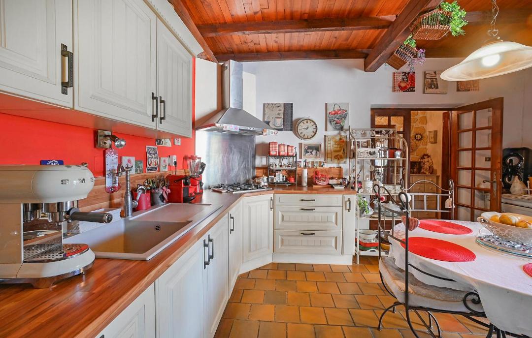 Photo of Kitchen in Saint-Privat-des-Vieux
