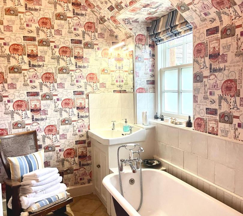 Photo of Others in Melrose