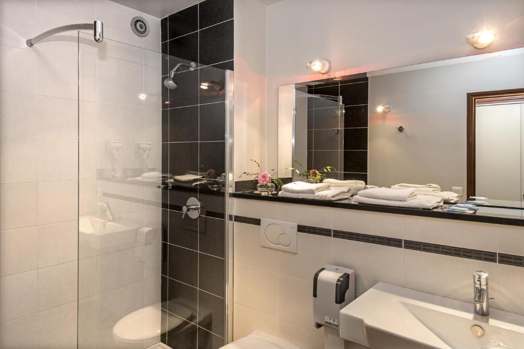 Photo of Bathroom in La Canourgue