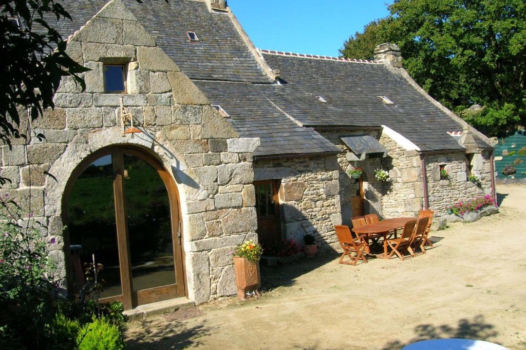 Photo of Buildings in Plouneour-Menez