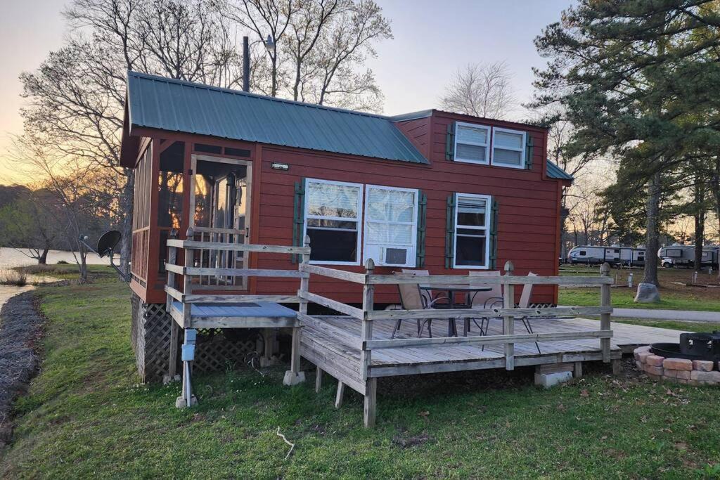 Photo of Buildings in Stilwell