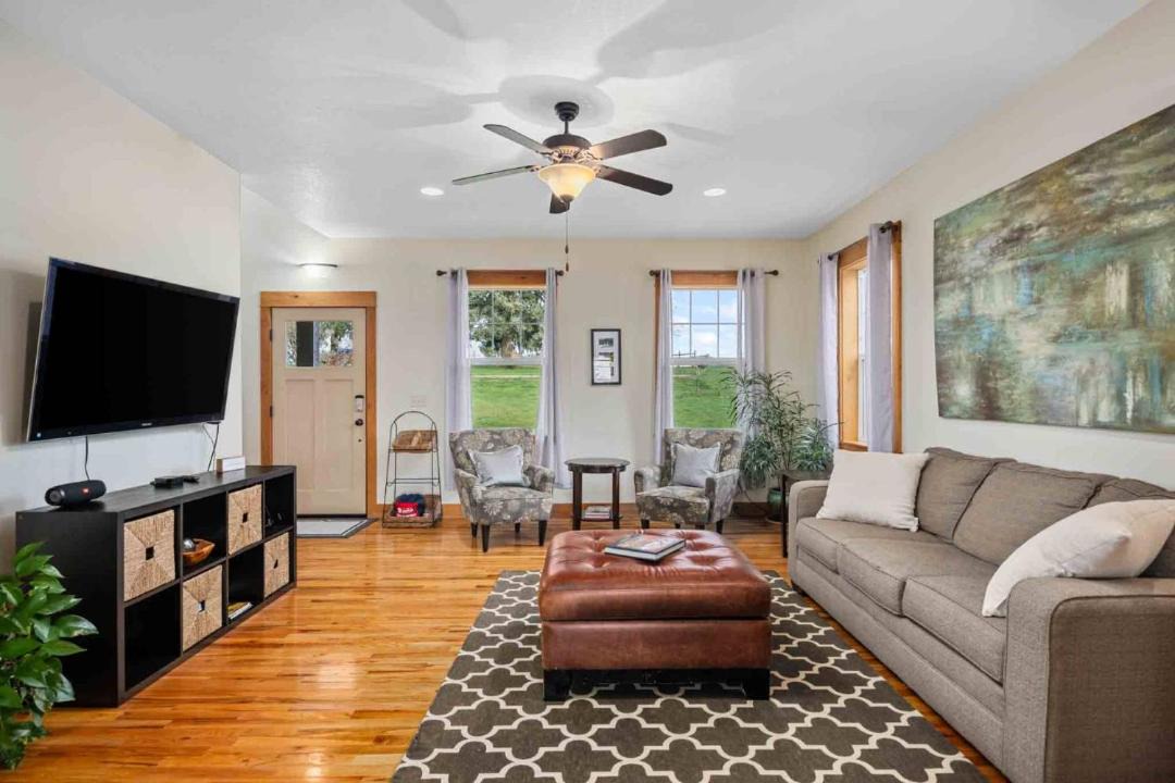Photo of Livingroom in Newberg