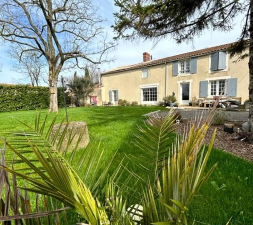 Photo of Others in Le Langon
