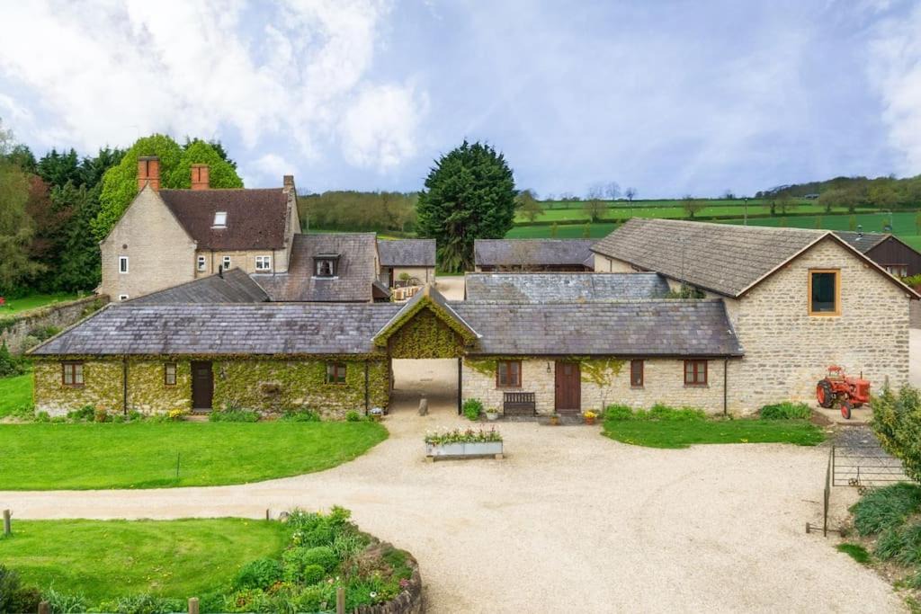 Photo of Others in Chackmore