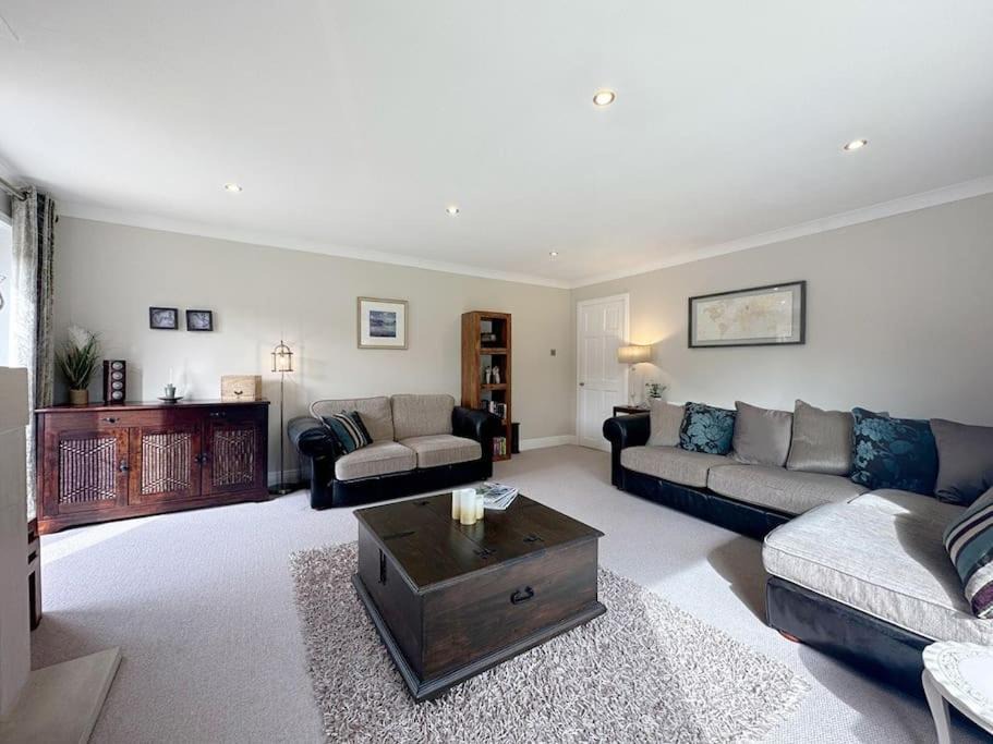 Photo of Others in Salen