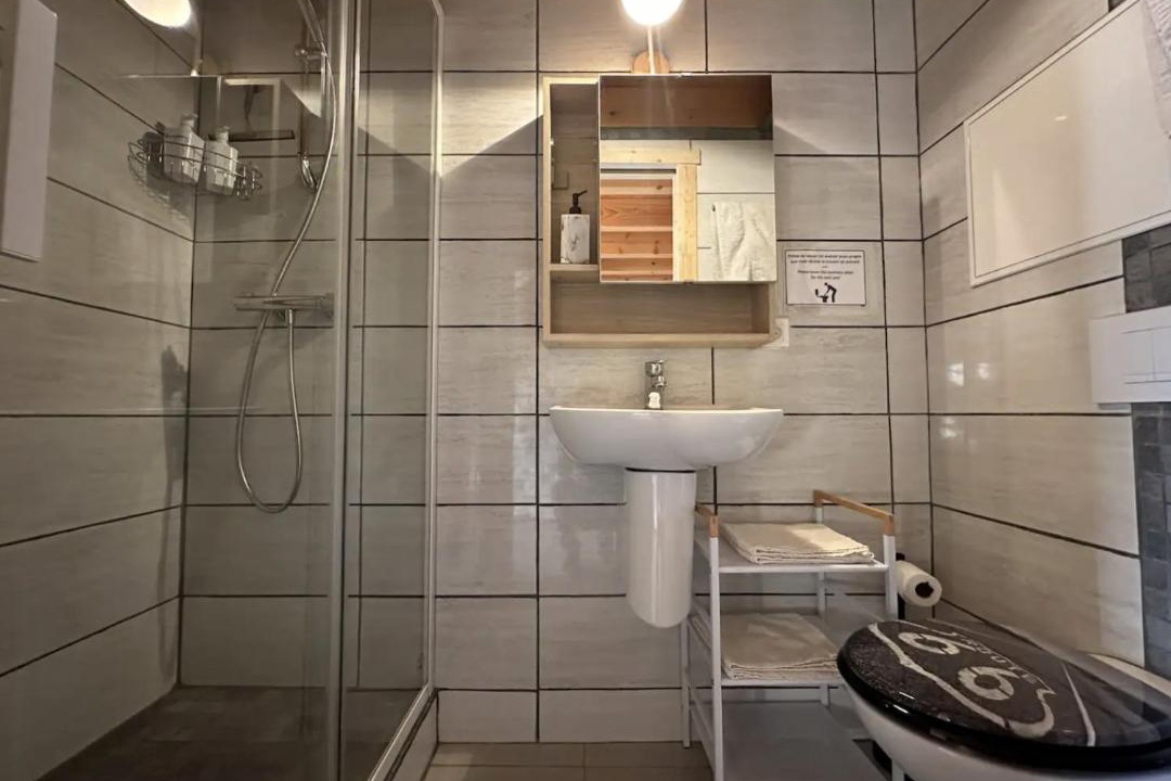 Photo of Others in Neydens