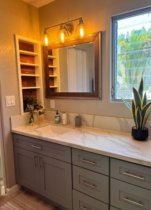 Photo of Others in Kahaluu Bay