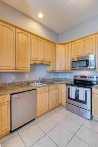 Photo of Others in Springfield