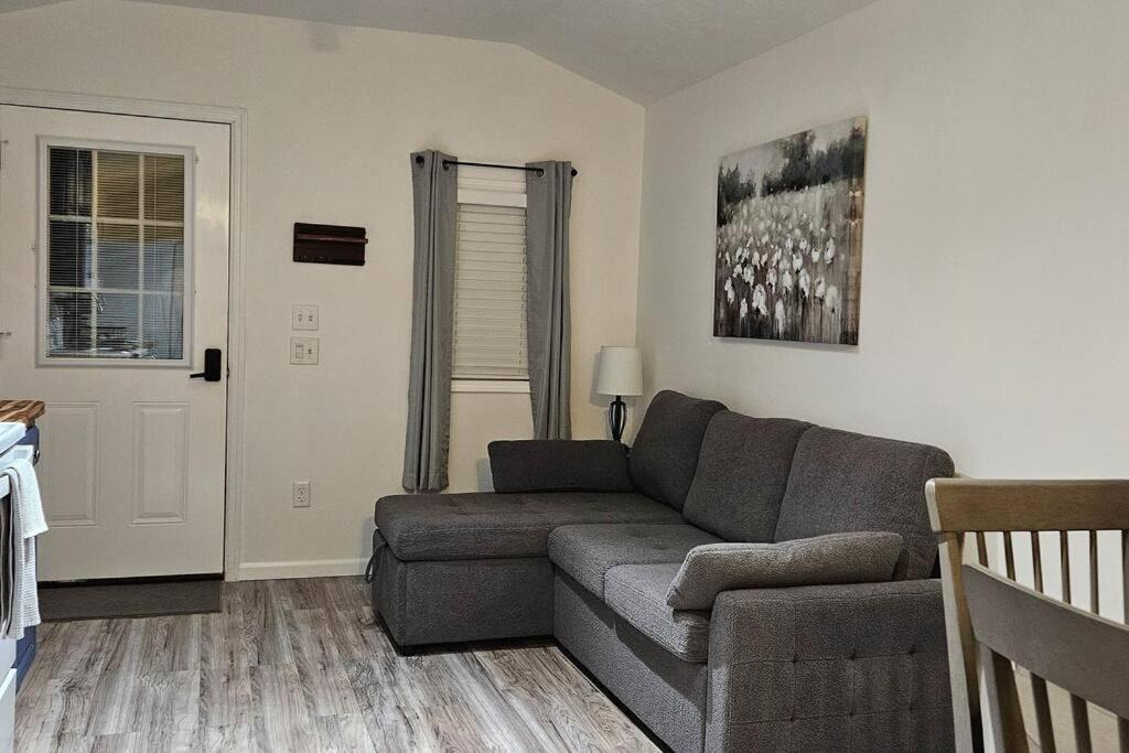 Photo of Livingroom in Phenix City