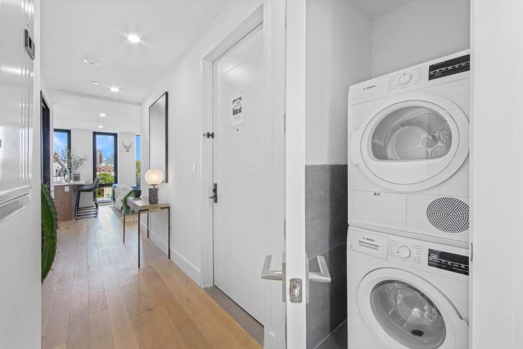 Photo of Others in Greenpoint