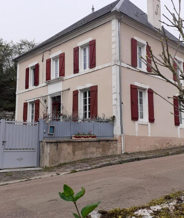 Photo of Others in Druyes-les-Belles-Fontaines