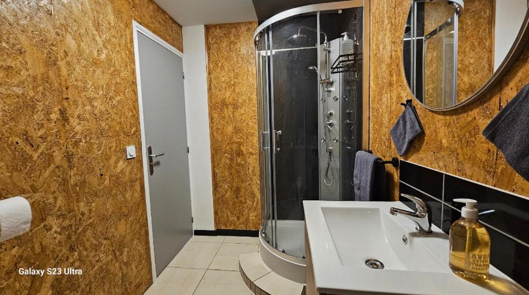 Photo of Others in Clerey