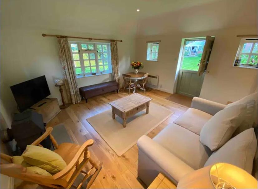 Photo of Livingroom in Hungerford