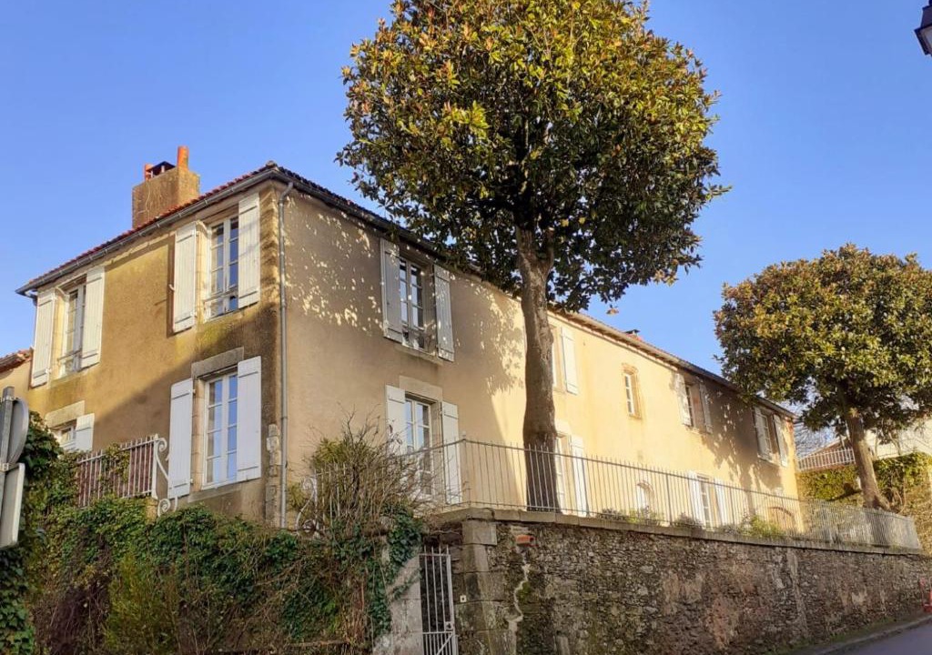 Photo of Buildings in Apremont