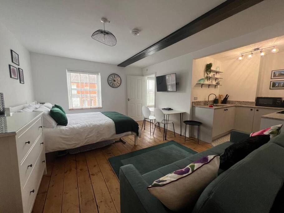 Photo of Others in Long Whatton