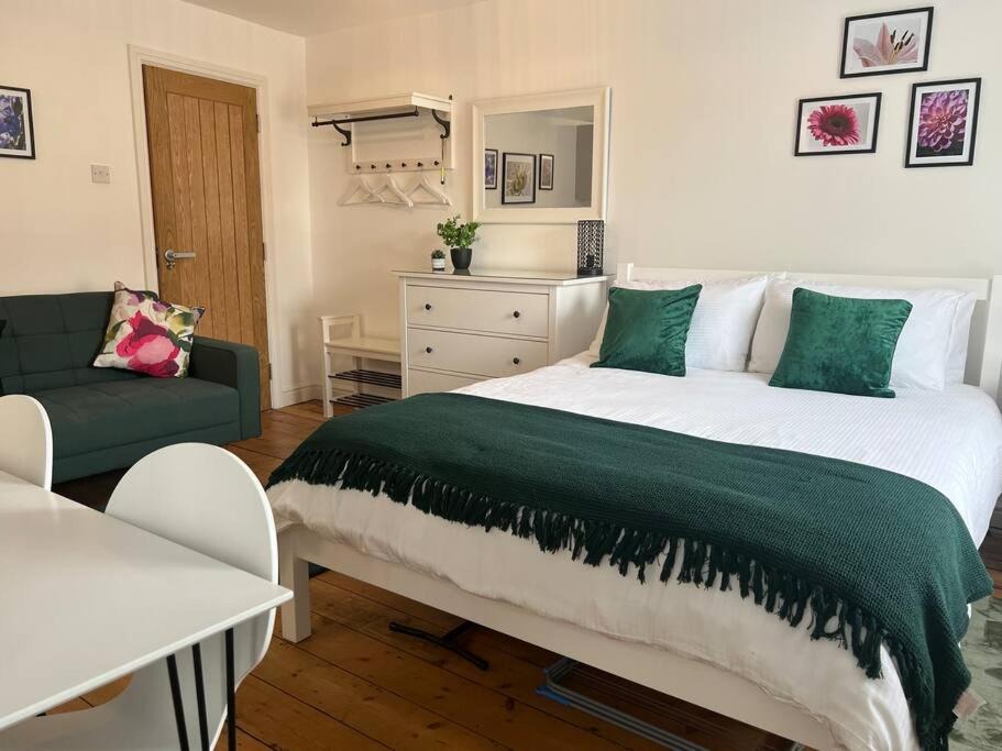 Photo of Bedroom in Long Whatton