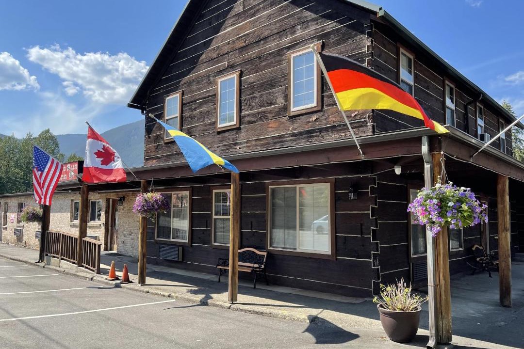 Photo of Buildings in Marblemount