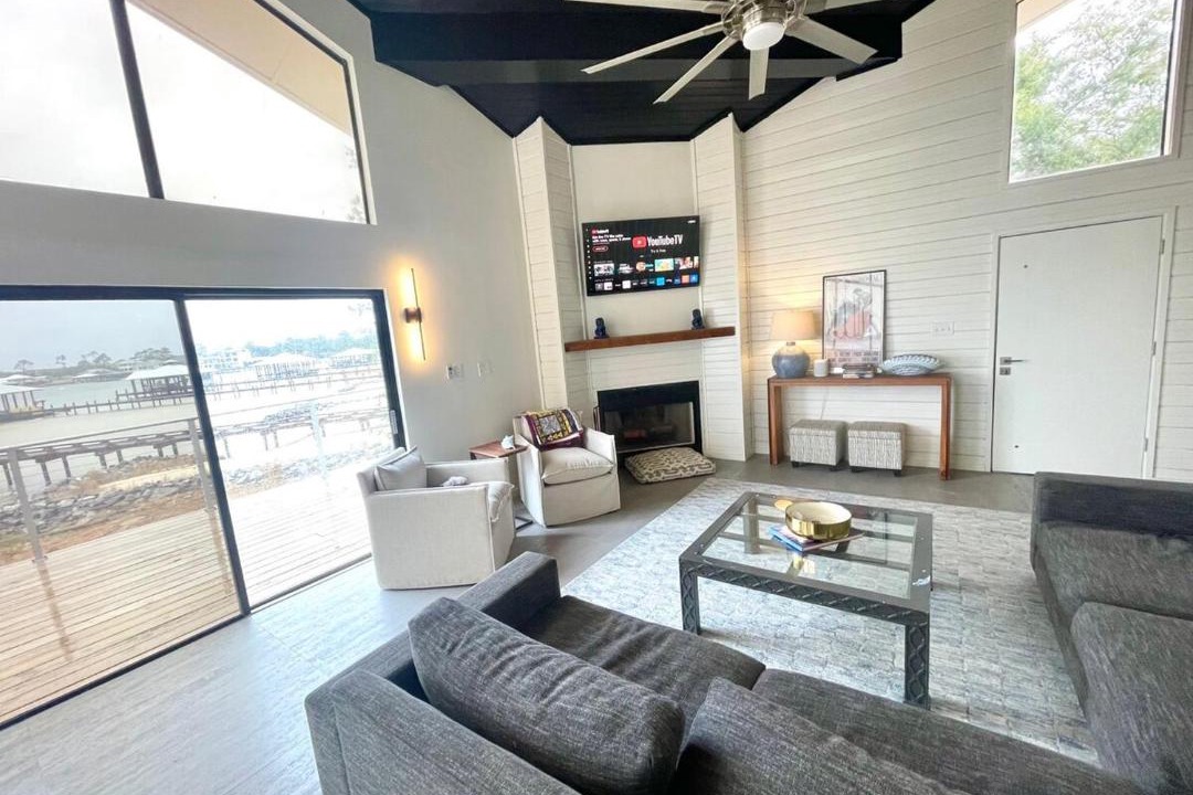 Photo of Livingroom in Josephine