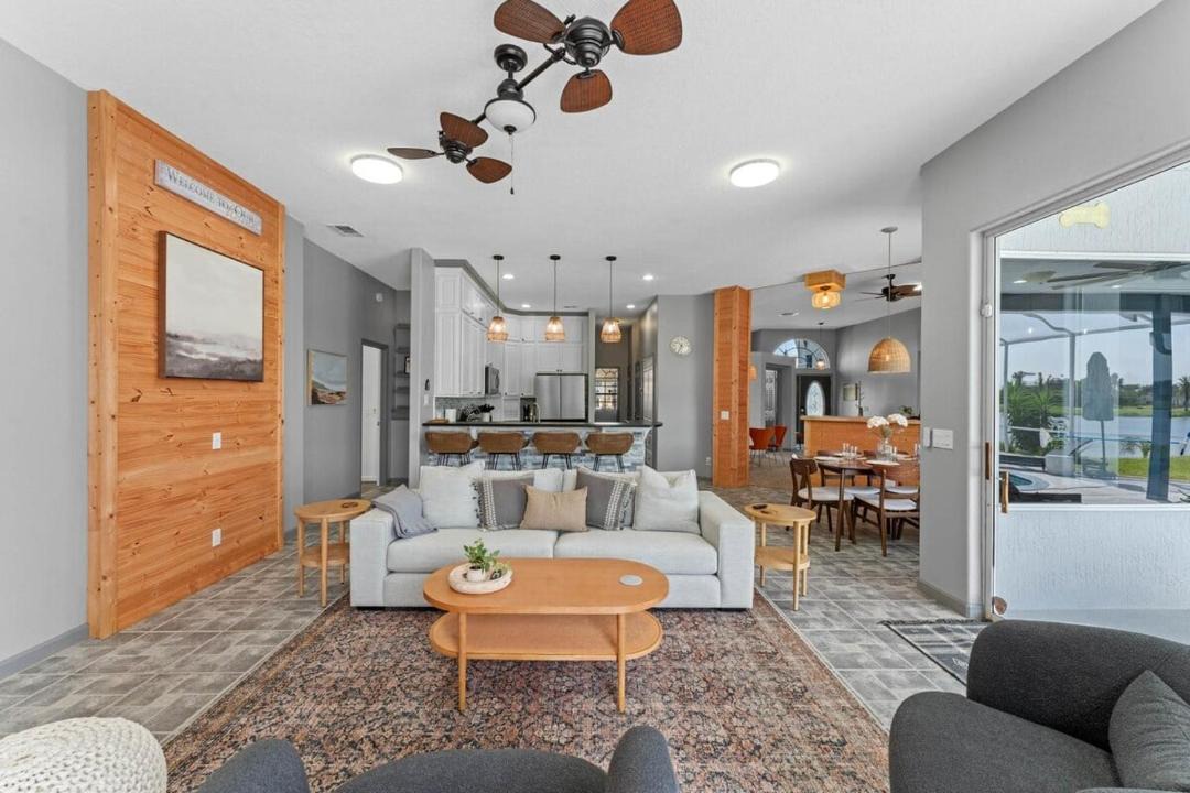 Photo of Livingroom in Ridgewood Lakes