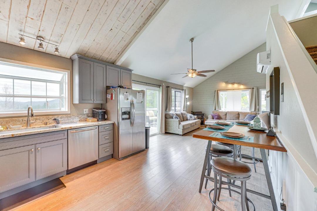 Photo of Kitchen in Iowa Hill