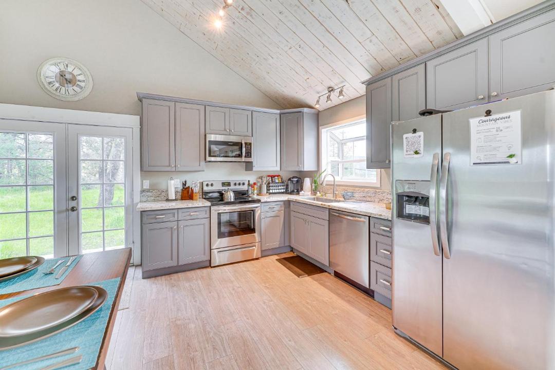 Photo of Kitchen in Iowa Hill