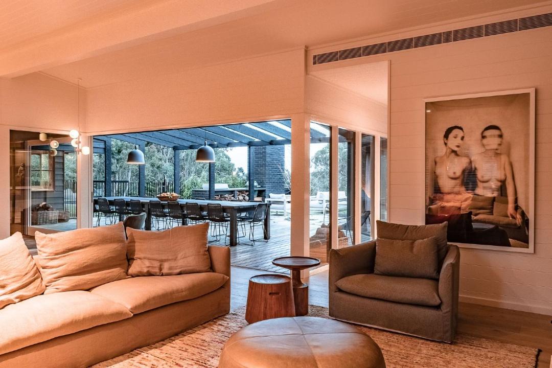 Photo of Livingroom in Red Hill South